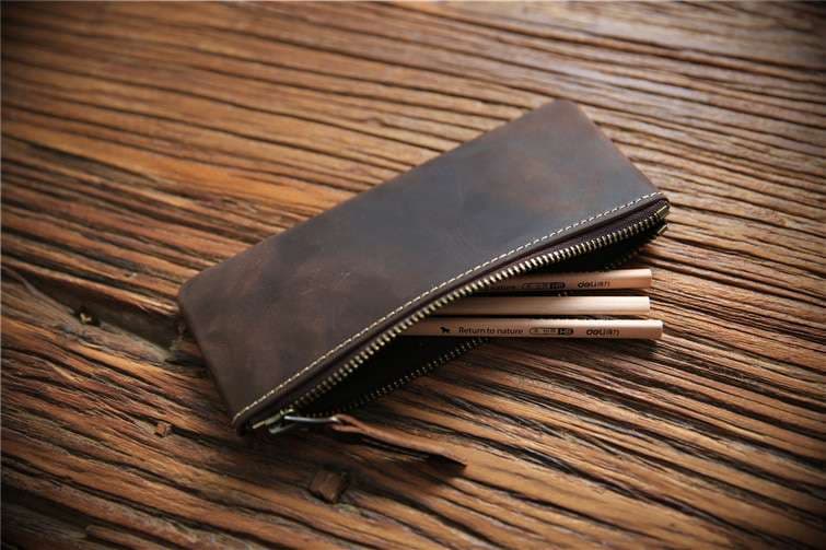 革ペンケース 職人の技が光る柔らかレザー長財布